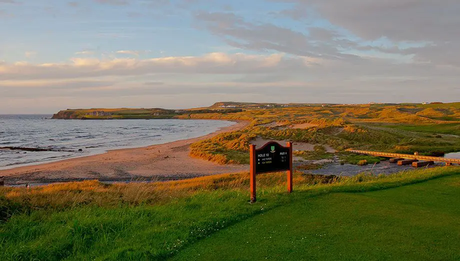 Bushfoot-Golf-Club-View-over-Runkerry-sTRAND-compressor (1)